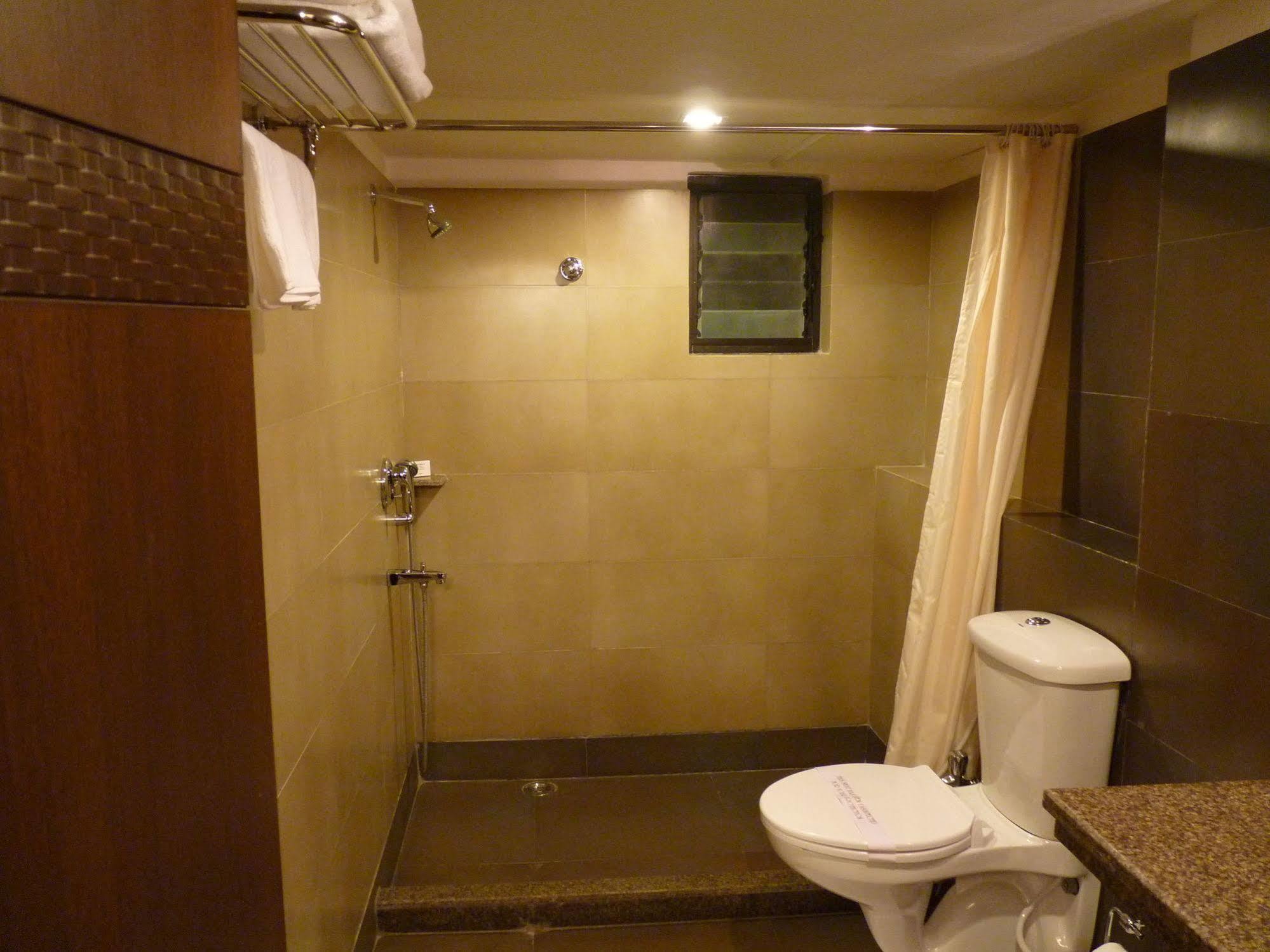 Treebo Trend Hotel Relax Inn Kolkata Ngoại thất bức ảnh