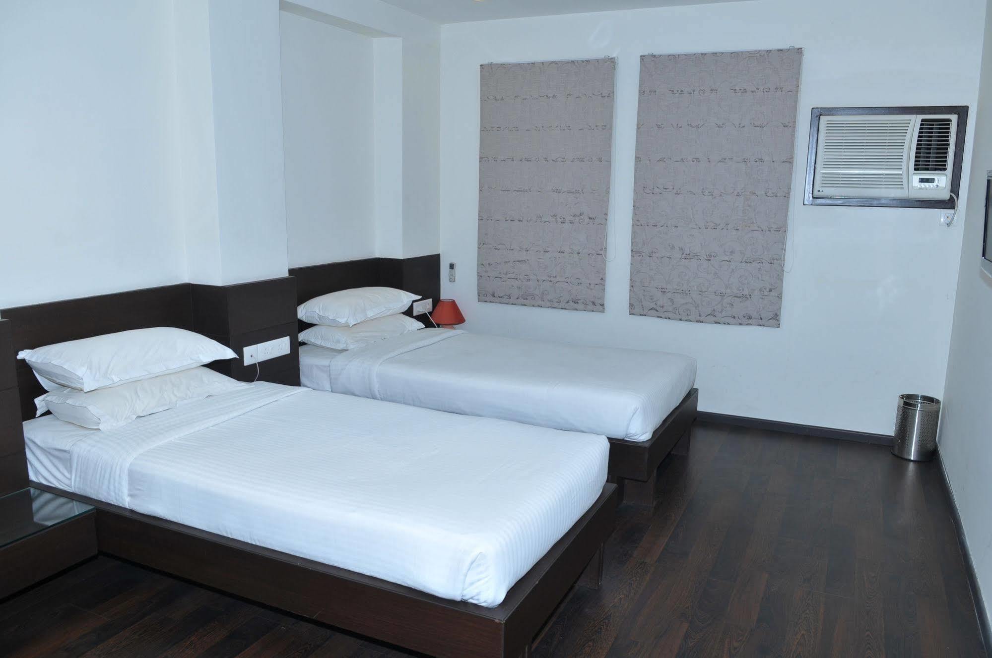 Treebo Trend Hotel Relax Inn Kolkata Ngoại thất bức ảnh