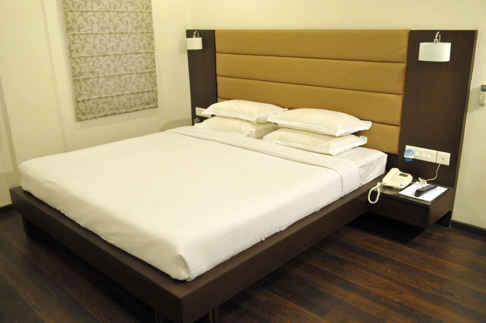 Treebo Trend Hotel Relax Inn Kolkata Ngoại thất bức ảnh